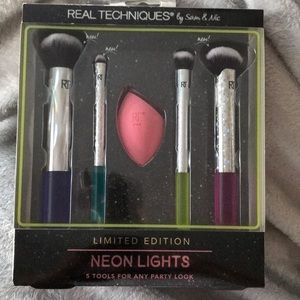Limited Edition Face Tools/Brushes